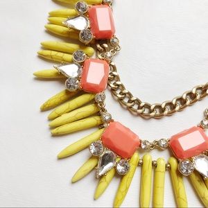 Jewelry - 3 FOR $15 -- Statement Necklace Gold Chain EUC Jewelry - 3 FOR $15 -- Statement Necklace Gold Chain EUC
